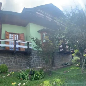 https://casa-vivenda-da-lua.camposdojordaohotels.net